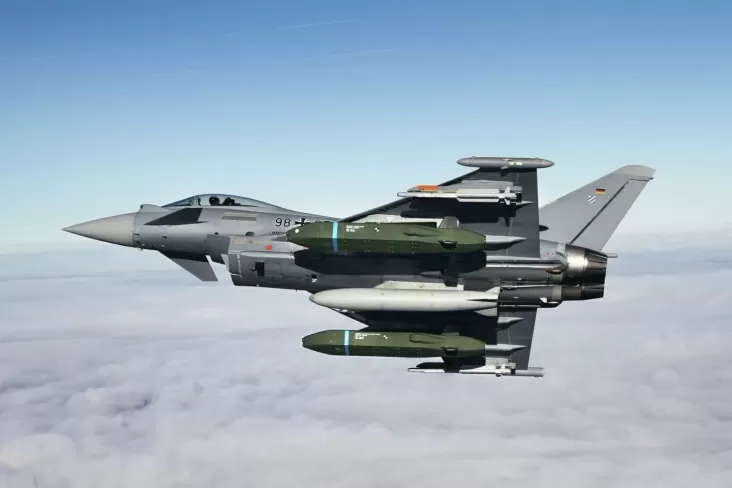 Jerman Izinkan Ukraina Serang Rusia dengan Rudal NATO