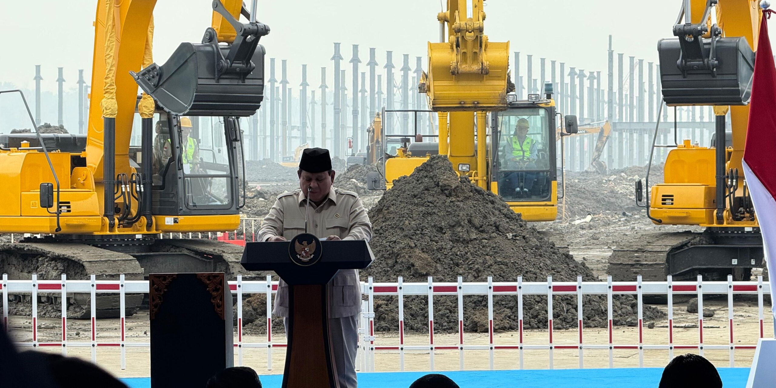 Prabowo Resmikan Industri Baterai Listrik Pertama di Karawang