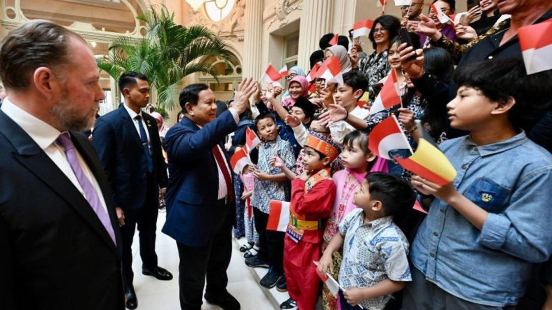 Tiba di Brussel Belgia, Prabowo Disambut Diaspora di Hotel