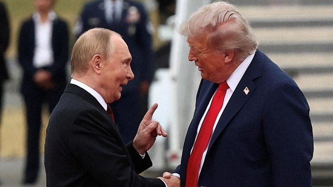 Trump dan Putin Gelar Pertemuan 3 Jam di Alaska, Apa Isinya?